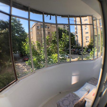 Le Garcon De Cristina-Simple,Quiet,Spacious Studio Bucharest Exterior photo